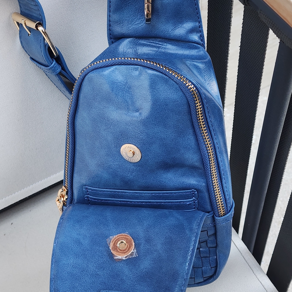 Pretty Simple Women's Waverly Navy Woven Vegan Leather Sling Crossbody Bag - Picture 6 of 7